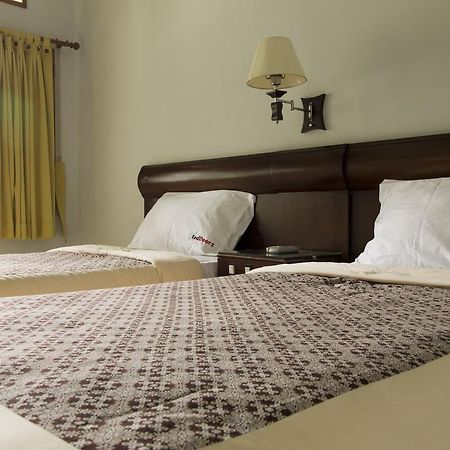 Hotel Reddoorz @ Setrasari Bandung Pokój zdjęcie