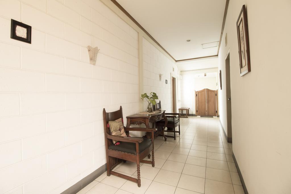 Hotel Reddoorz @ Setrasari Bandung Zewnętrze zdjęcie